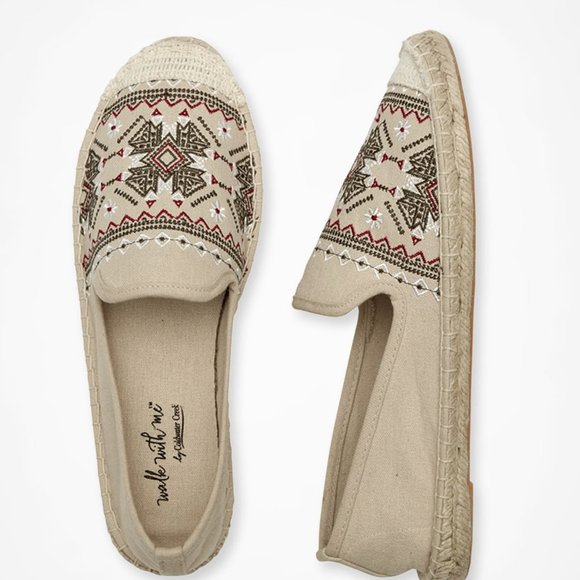 Walk with deals me shoes
